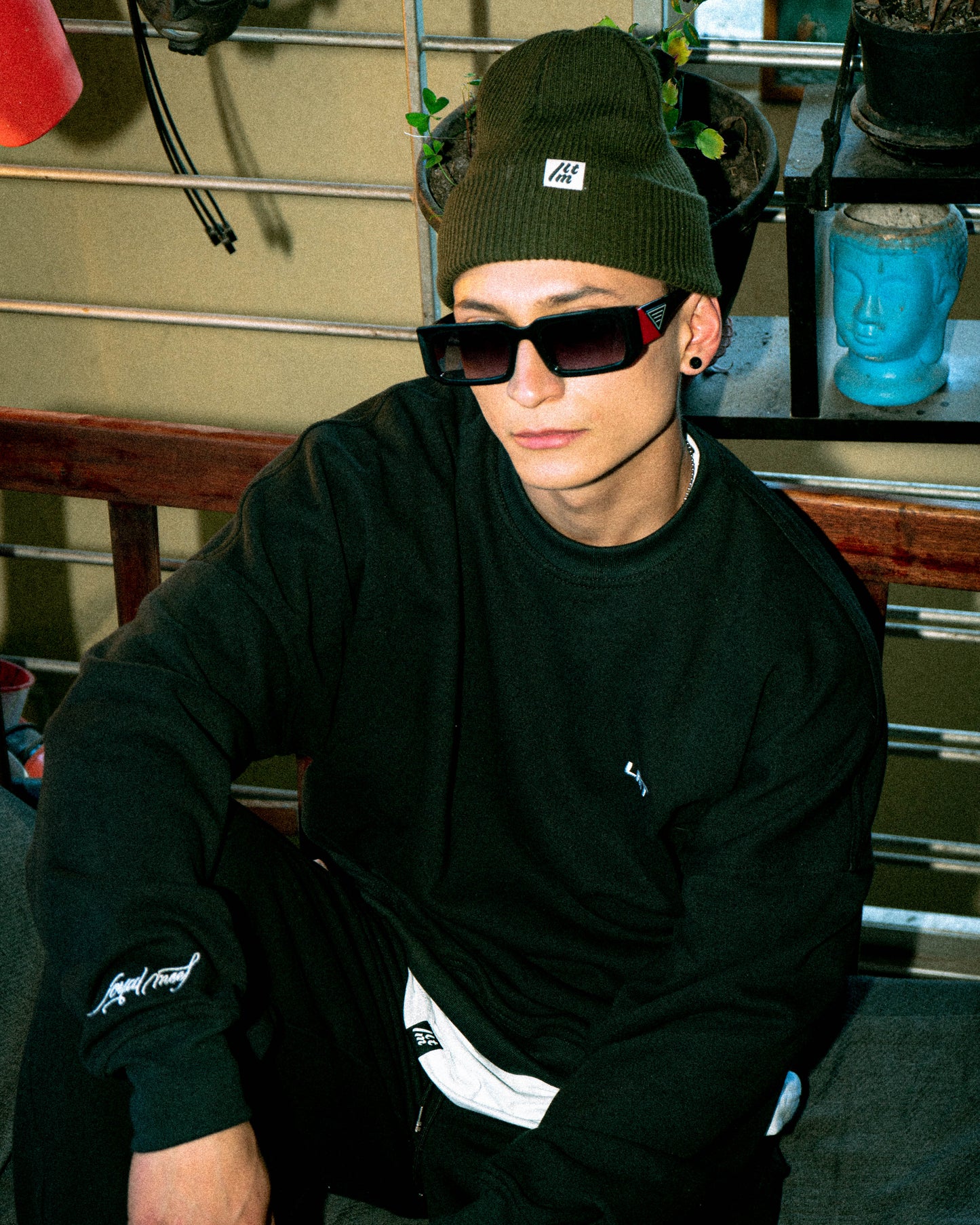 CREWNECK BASIC NEGRO