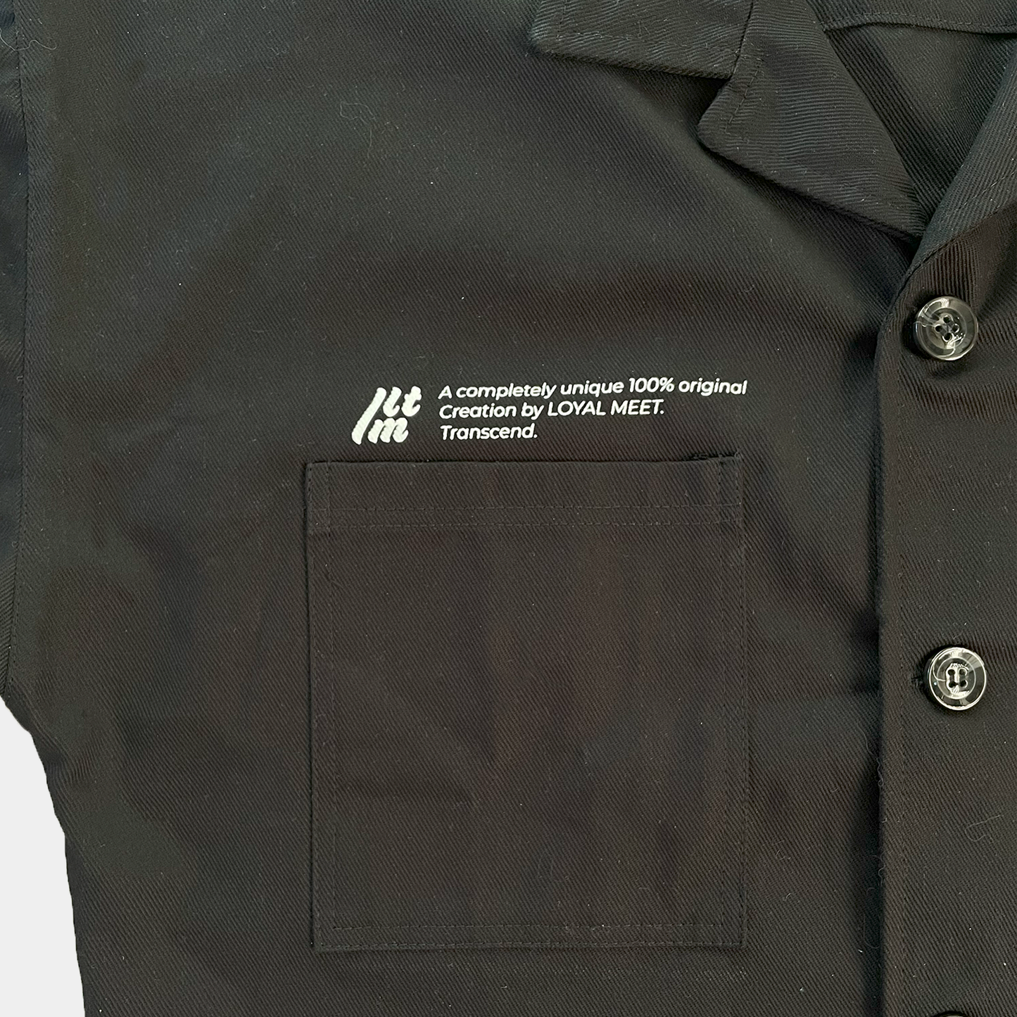 Camisa Boxy Fit TRANSCEND Negra