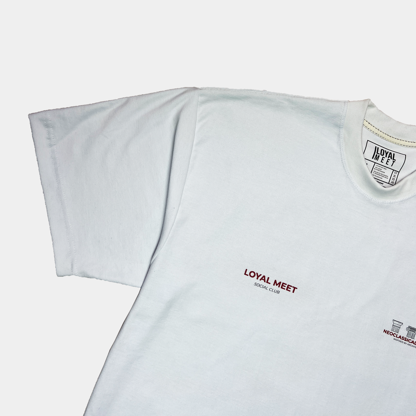 CAMISETA OVERSIZE NEOCLASSICAL BLANCA